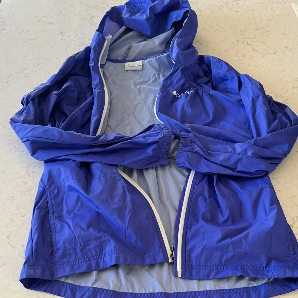 Women’s Columbia Hooded Lightweight Jacket size XL